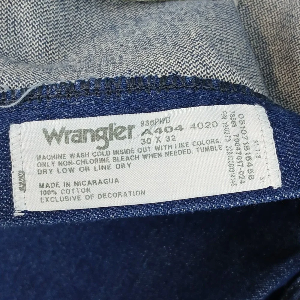 Vintage Wrangler 30x32 Mens Jeans‎ Stiff Cowboy Cut Repaired Nicaragua